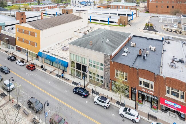 Plus de détails pour 2140 Front St, Cuyahoga Falls, OH - Bureau à louer