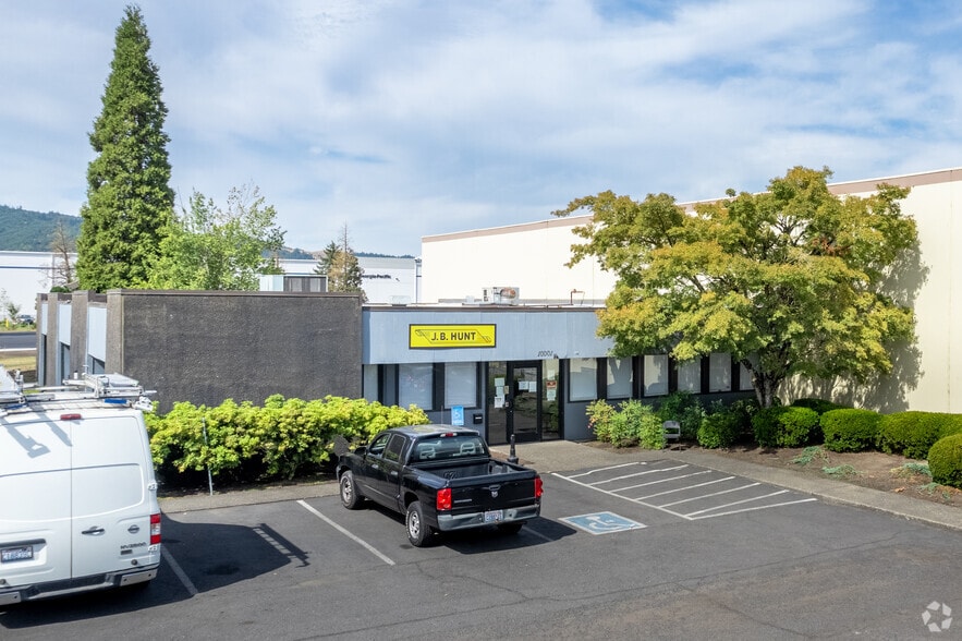 10001 N Rivergate Blvd, Portland, OR à vendre - Photo du bâtiment - Image 2 de 8