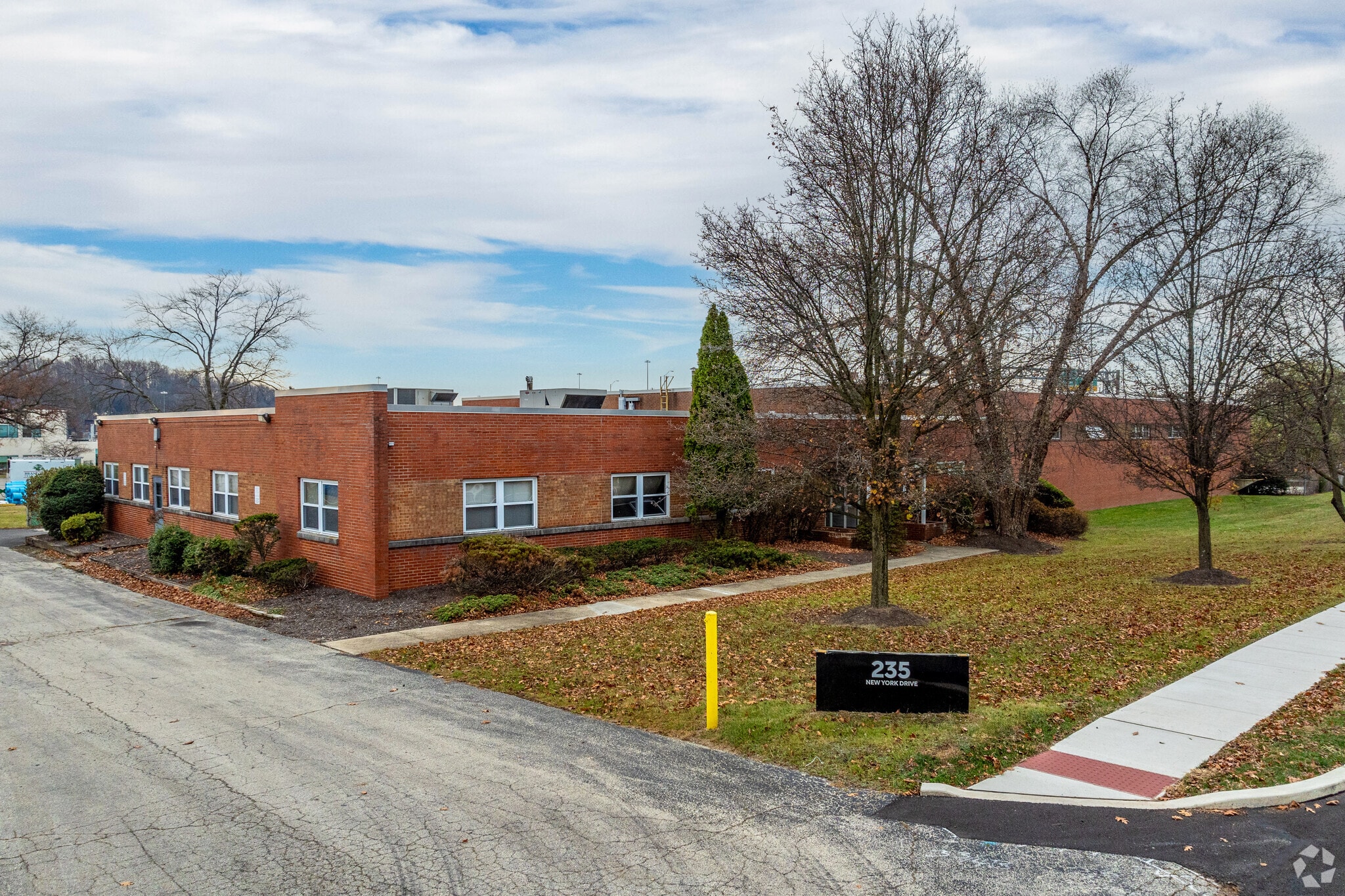 235 New York Dr, Fort Washington, PA for lease Primary Photo- Image 1 of 23