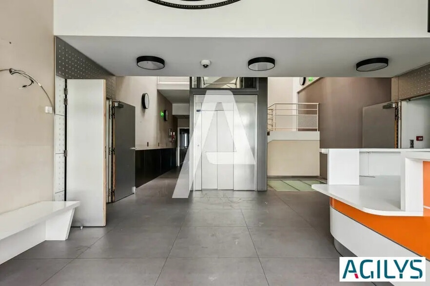 Flex dans Rungis à louer - Hall d’entrée - Image 2 de 5