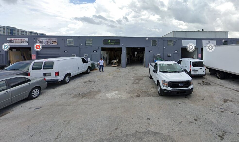 1612-1646 W 31st Pl, Hialeah, FL for lease - Building Photo - Image 1 of 1