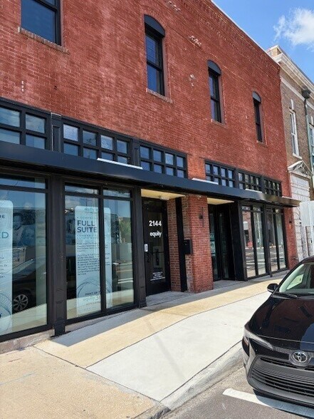 2144 W Main St, Tampa, FL à louer - Photo du bâtiment - Image 2 de 7