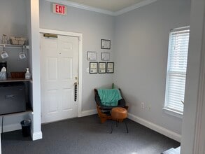 3021 Berks Way, Raleigh, NC à louer Photo intérieure- Image 2 de 10