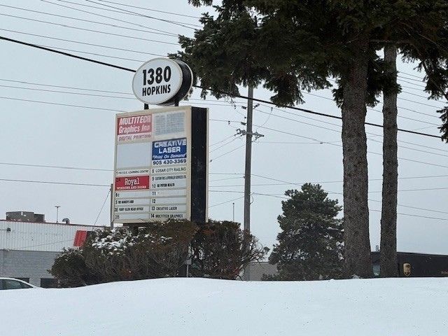 1380 Hopkins St, Whitby, ON à louer Photo principale- Image 1 de 27