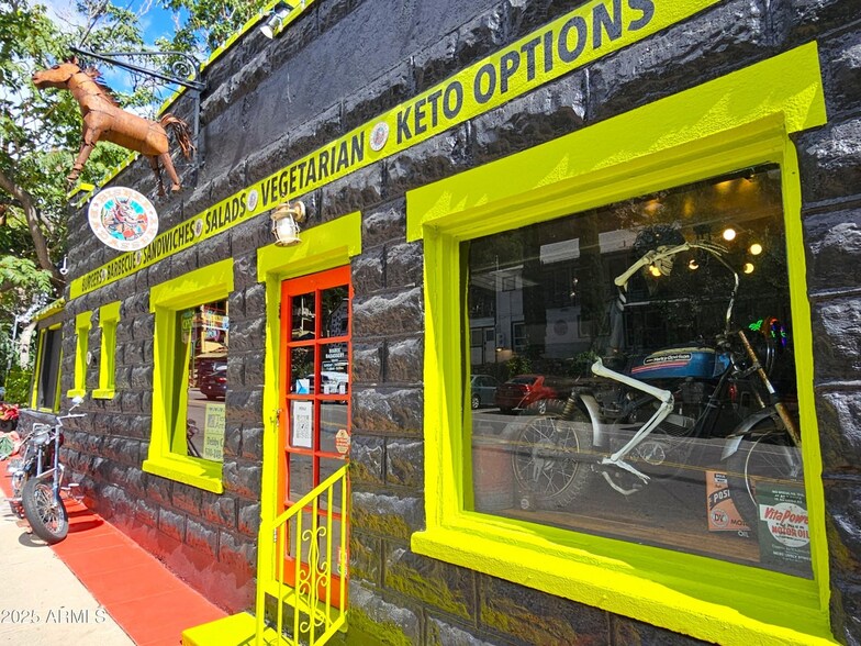 105 Tombstone Cyn, Bisbee, AZ à vendre - Photo du bâtiment - Image 2 de 27