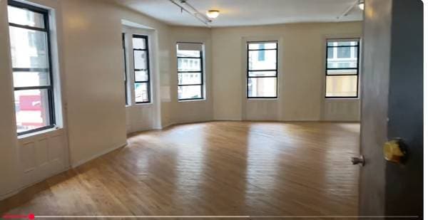 300 W 38th St, New York, NY for lease Interior Photo- Image 1 of 4