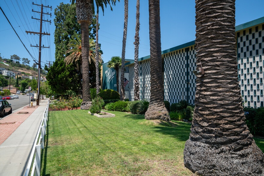 3929 W 242nd St, Torrance, CA for sale - Building Photo - Image 3 of 26