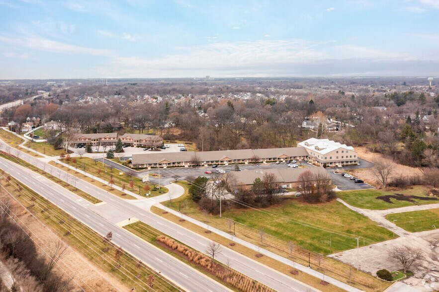 29w100 Butterfield Rd, Warrenville, IL à vendre - Aérien - Image 3 de 6