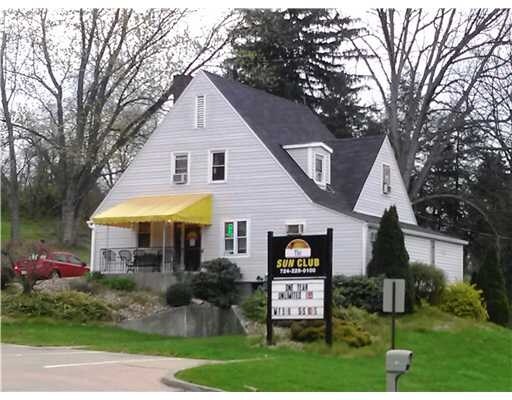 53 Oak Spring Rd, Washington, PA à vendre - Photo du bâtiment - Image 1 de 14