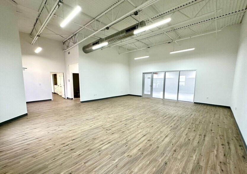 5260 Rittiman Rd, San Antonio, TX à vendre - Photo du bâtiment - Image 3 de 20