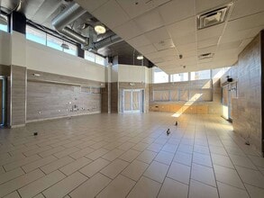 800-820 S Alvarado St, Los Angeles, CA for lease Interior Photo- Image 2 of 4