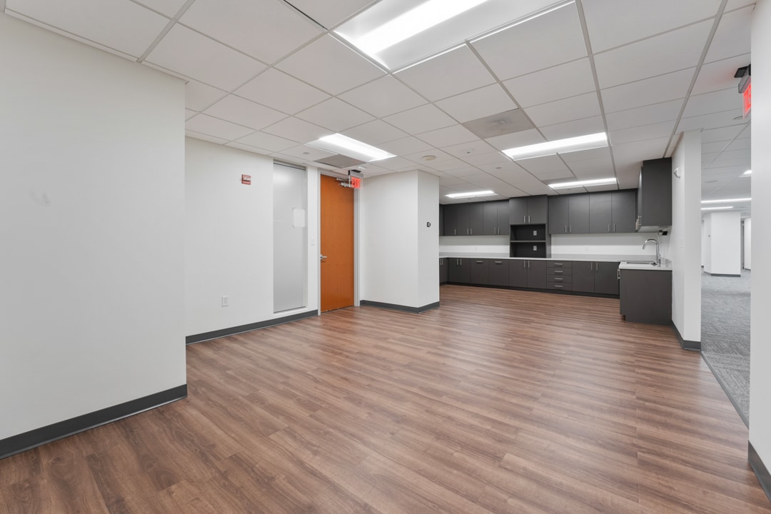 8229 Boone Blvd, Vienna, VA à louer Photo du bâtiment- Image 1 de 29