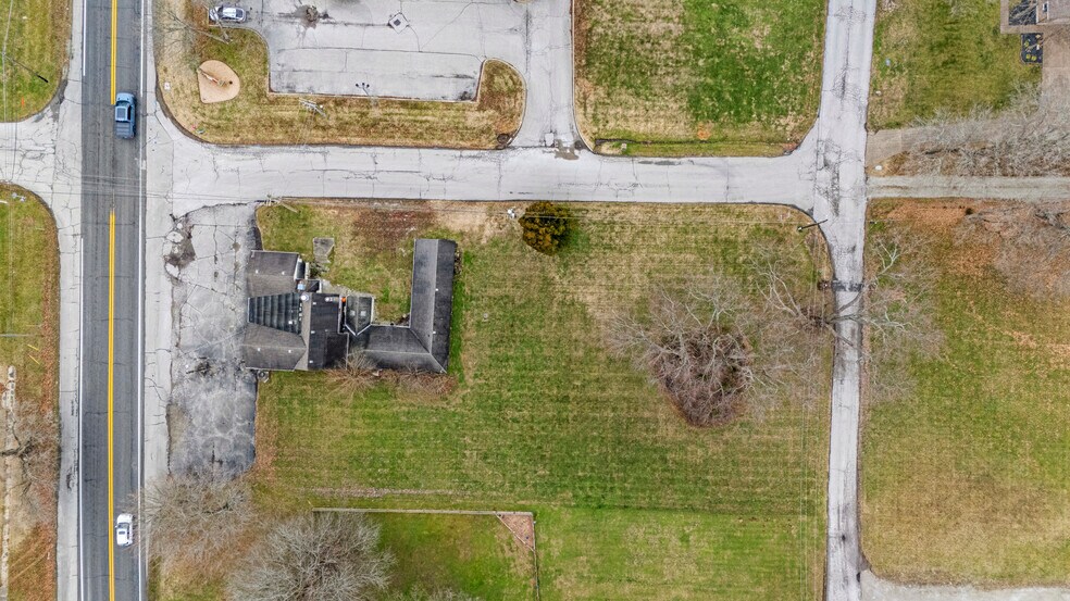 7200 Highway 150, Greenville, IN à vendre - Photo du bâtiment - Image 2 de 159