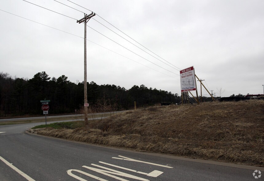 Maumelle Blvd, Maumelle, AR for sale - Primary Photo - Image 1 of 3