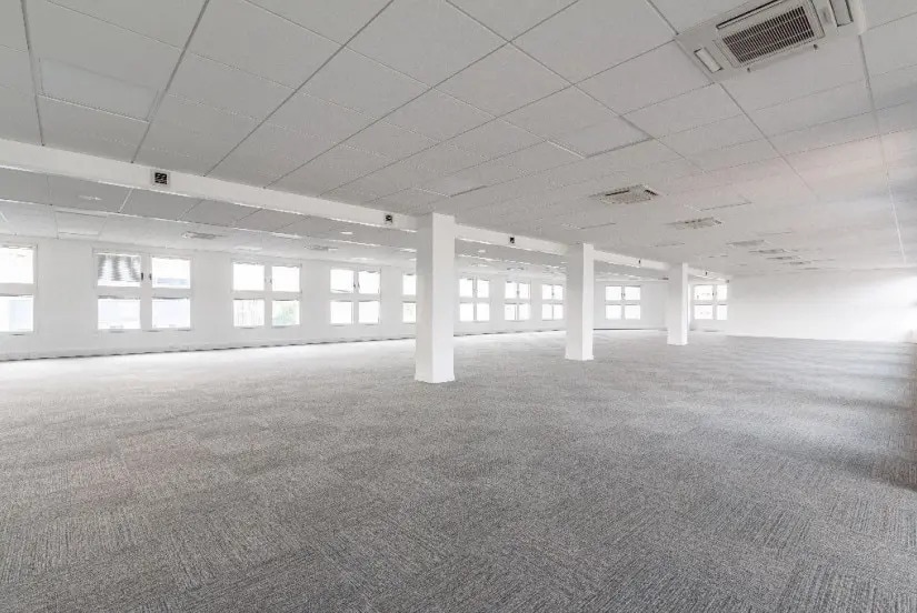 Office in Suresnes for sale - Building Photo - Image 3 of 9
