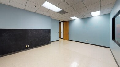 4007 Paramount Blvd, Lakewood, CA for lease Interior Photo- Image 2 of 7