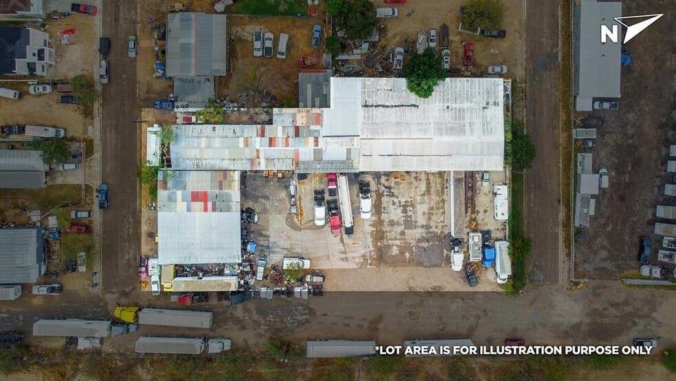 300 N Ejido Ave, Laredo, TX for sale - Building Photo - Image 2 of 15