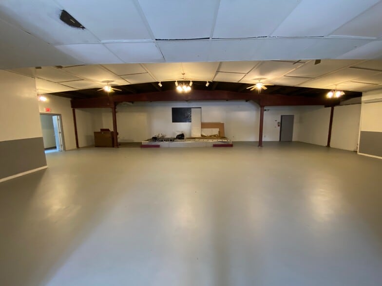 1243 Nelle St, Tupelo, MS à vendre - Photo du bâtiment - Image 2 de 6