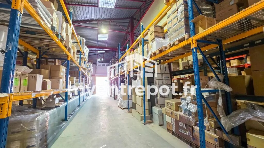 Flex in Marseille for lease Building Photo- Image 1 of 8