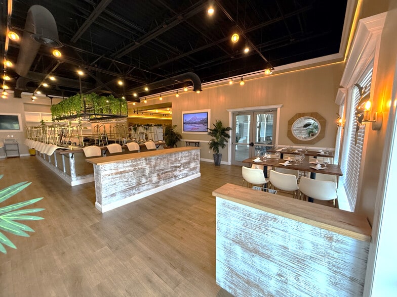 10431 SE Federal Hwy, Hobe Sound, FL à louer - Photo du bâtiment - Image 3 de 38