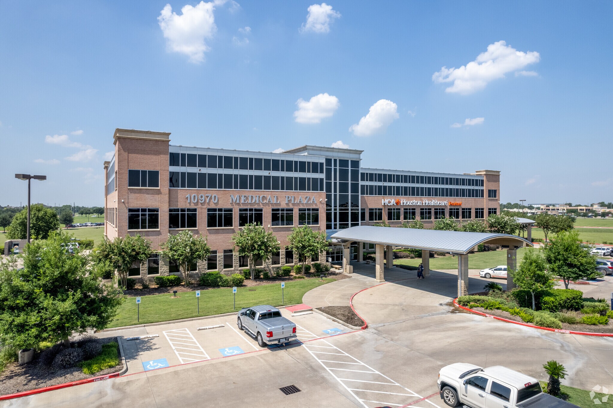 10970 Shadow Creek Pky, Pearland, TX à louer Photo du bâtiment- Image 1 de 6