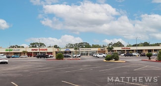 More details for 410-480 Plantation Dr, Lake Jackson, TX - Retail for Lease