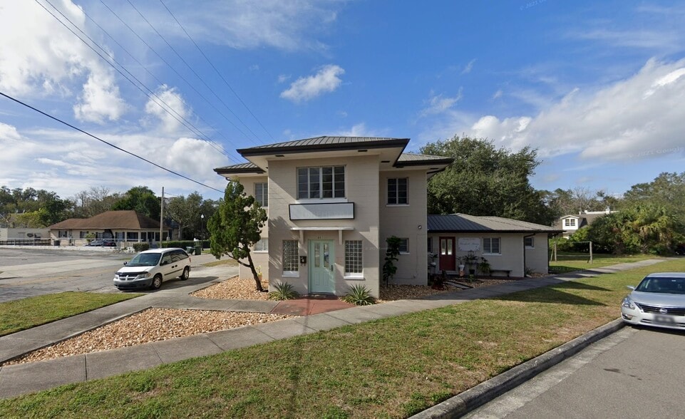 601 Avenue B NW, Winter Haven, FL à vendre - Photo du bâtiment - Image 2 de 27