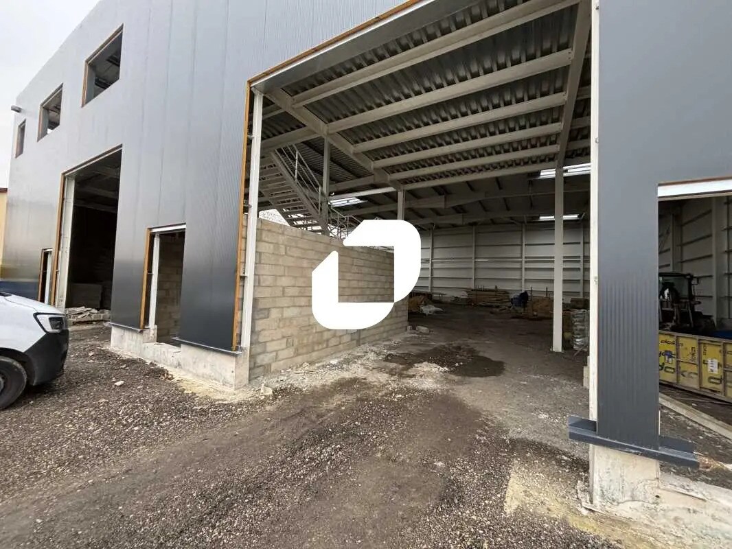 Flex dans Bondoufle à louer Photo du bâtiment- Image 1 de 5