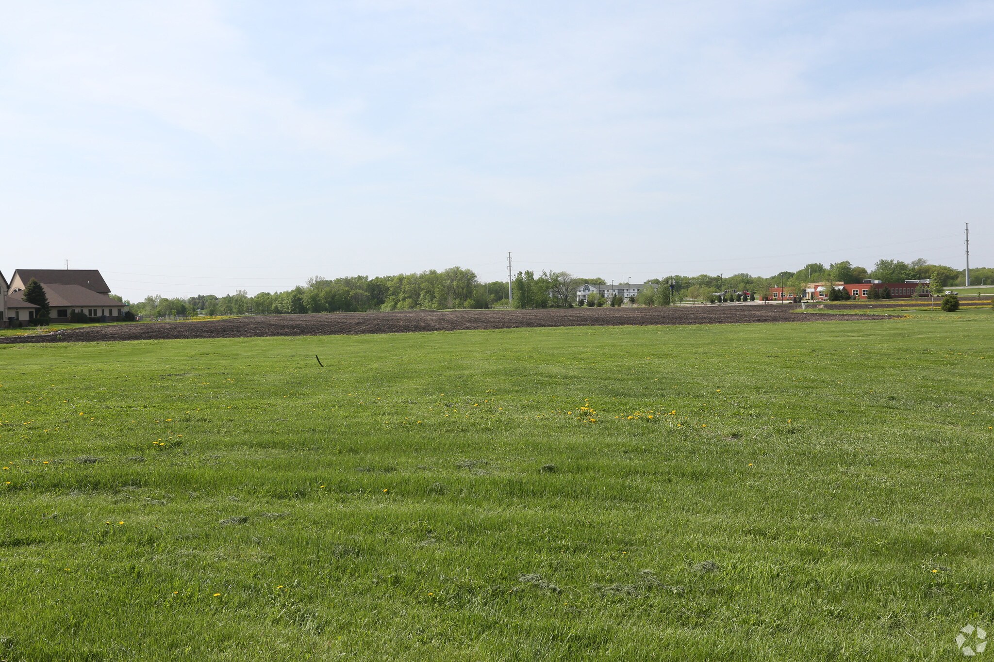 1600 N Victory Dr, Mankato, MN for sale Building Photo- Image 1 of 2