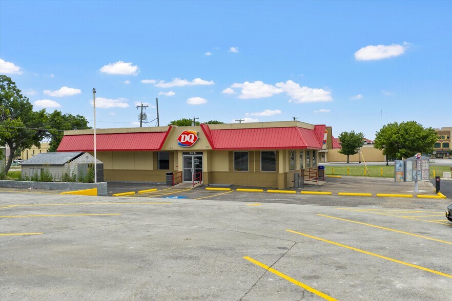 15 N 7th St, Temple, TX à vendre - Photo du bâtiment - Image 1 de 6