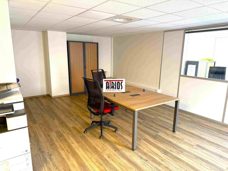 Bureau dans La Farlede à vendre - Photo intérieure - Image 3 de 13
