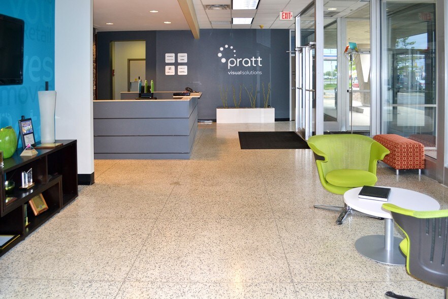 3035 N Shadeland Ave, Indianapolis, IN à louer - Photo intérieure - Image 2 de 5