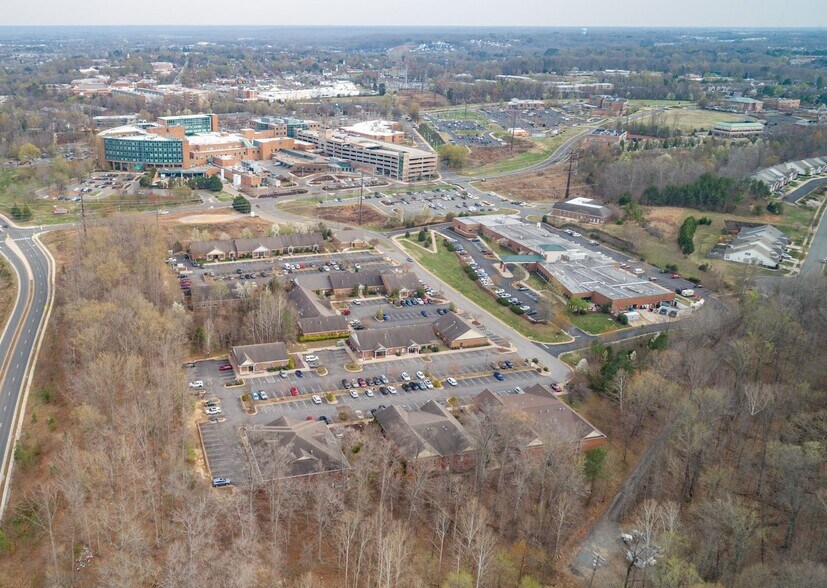 521 Park Hill Dr, Fredericksburg, VA à vendre - Aérien - Image 2 de 8