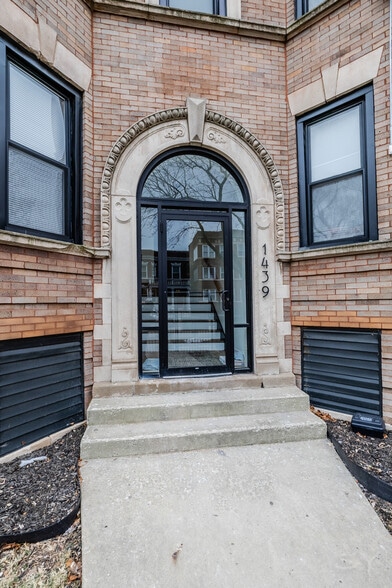 1439 E 66th Pl, Chicago, IL for sale - Building Photo - Image 3 of 42