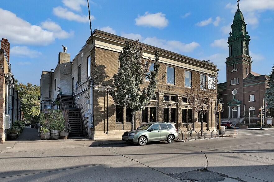1300-1304 NE 2nd St, Minneapolis, MN for lease - Building Photo - Image 2 of 10