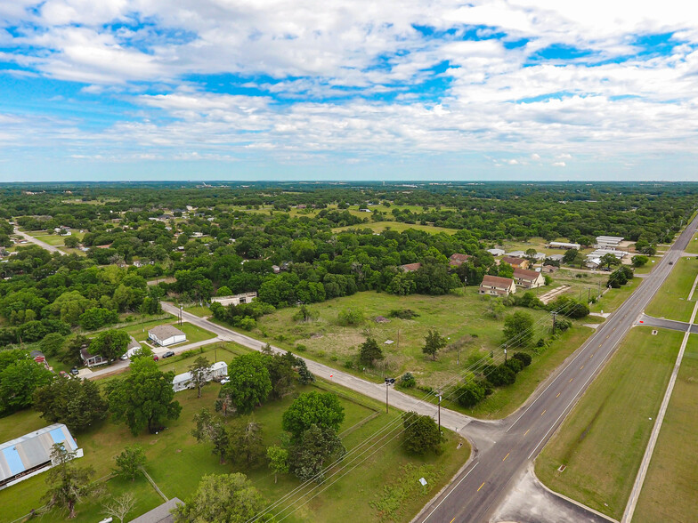 5976 Leonard Rd, Bryan, TX à vendre - Photo du b timent - Image 3 de 7