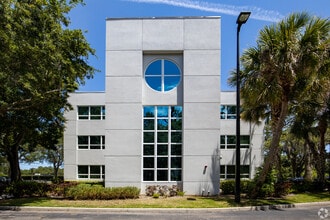 1735 W Hibiscus Blvd, Melbourne, FL for lease Interior Photo- Image 1 of 3