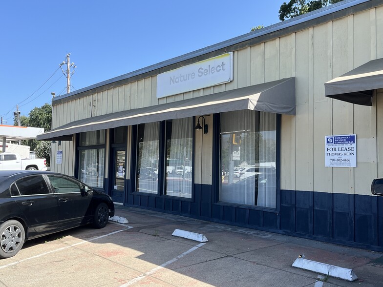 1080 Main St, Saint Helena, CA for lease - Building Photo - Image 2 of 9