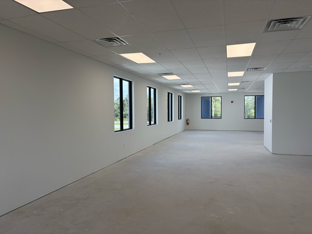 11850-11880 Cheeca Ct, Fort Myers, FL for lease Interior Photo- Image 1 of 5