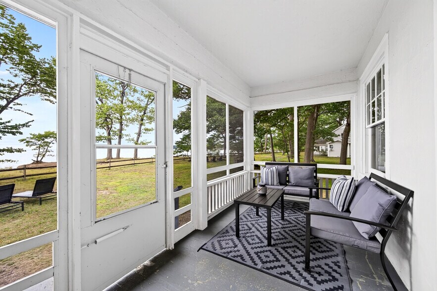6 Lotus Bay rd, Irving, NY à vendre - Photo du bâtiment - Image 2 de 52