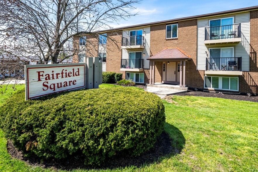 2080 Woodtrail Dr, Fairfield, OH for sale - Primary Photo - Image 1 of 22