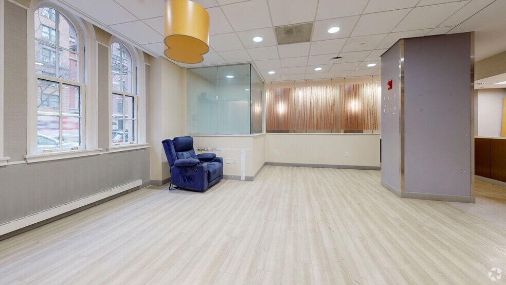 21 W 86th St, New York, NY for lease - Matterport 3D Scan - Image 2 of 4