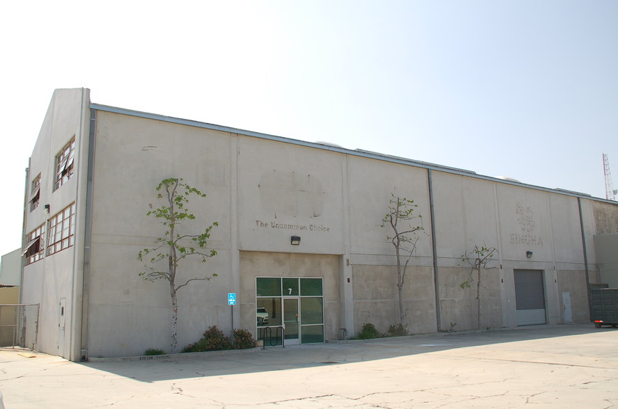 3235 N San Fernando Rd, Los Angeles, CA for lease - Primary Photo - Image 1 of 1