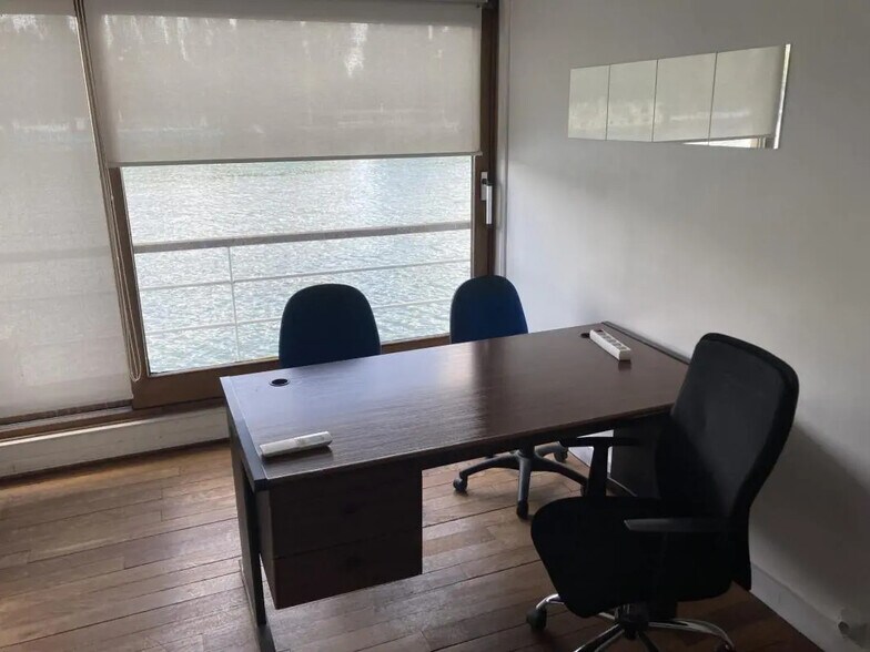 Office in Suresnes for lease - Building Photo - Image 3 of 15