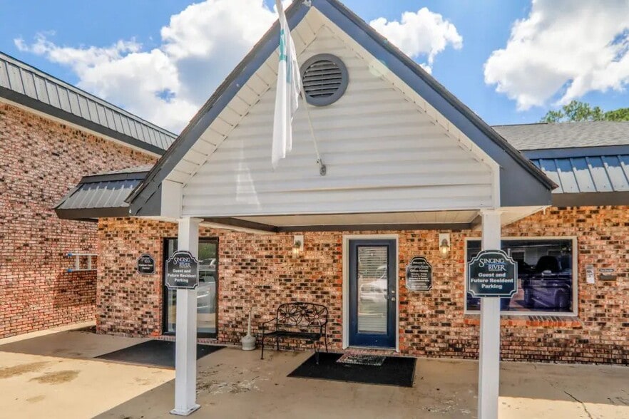 3605 Gautier Vancleave Rd, Gautier, MS for sale - Building Photo - Image 3 of 14