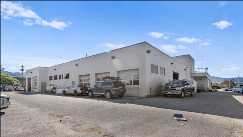 1200 Leathead Rd, Kelowna, BC à vendre - Photo du bâtiment - Image 3 de 16