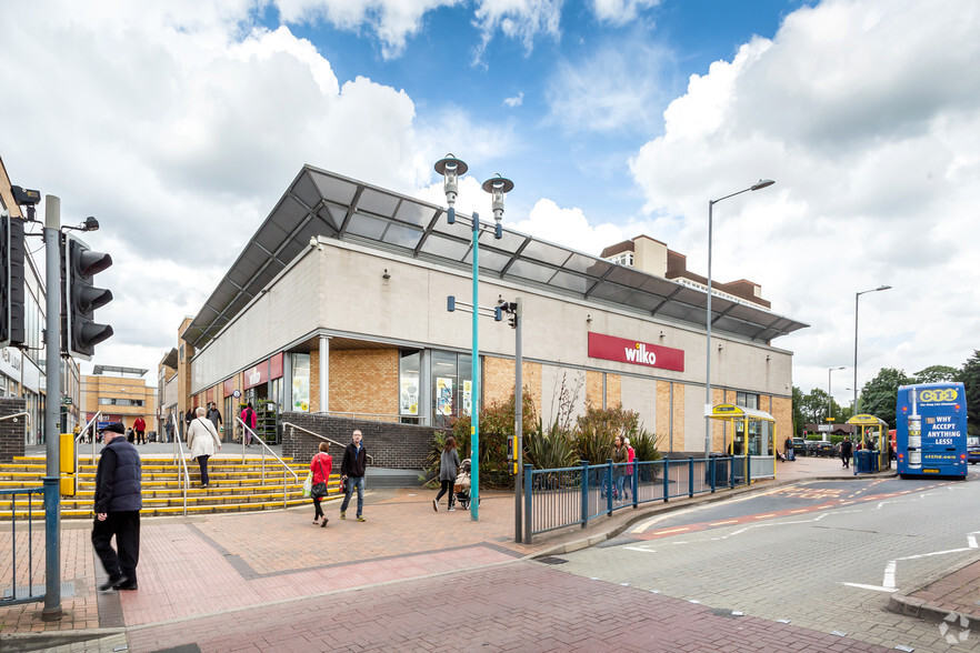 Cavendish Walk, Huyton for lease - Primary Photo - Image 1 of 4