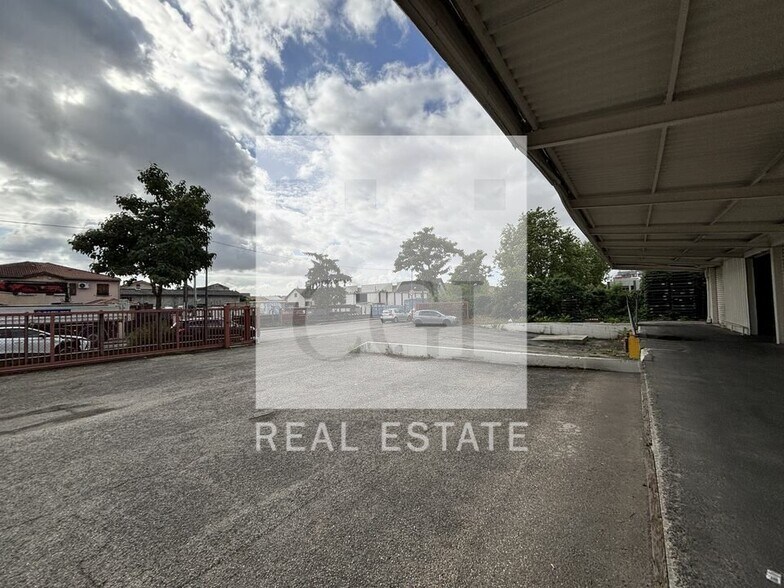 Flex in Villeurbanne for lease - Building Photo - Image 2 of 11