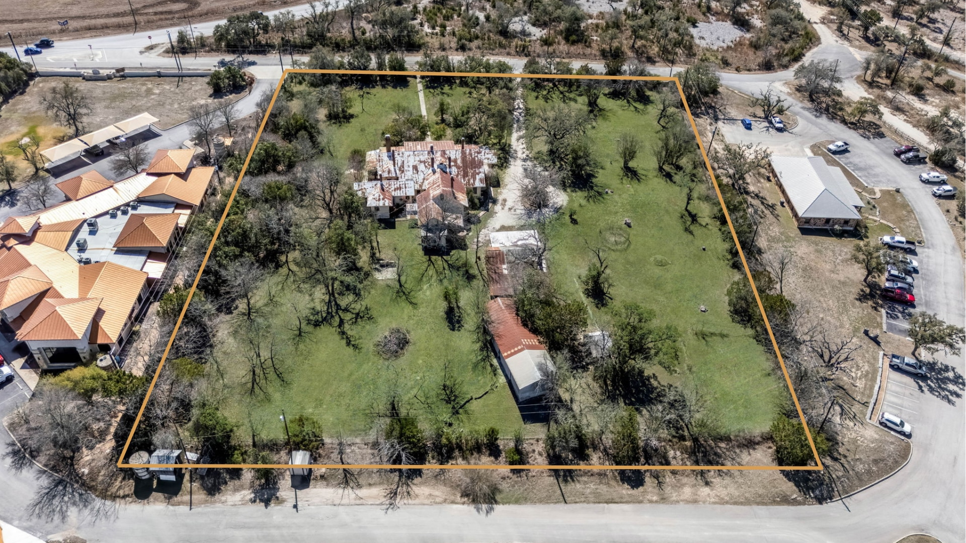 4 Spencer Rd, Boerne, TX for sale Primary Photo- Image 1 of 18