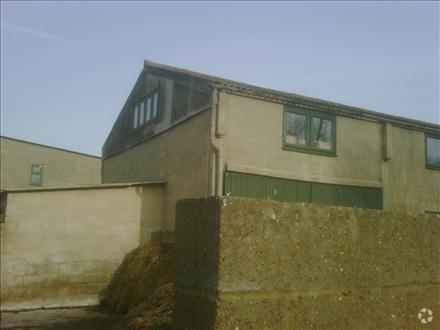 Horsley Rd, Cobham à louer - Photo du bâtiment - Image 2 de 15